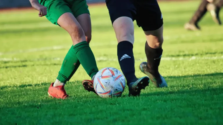 Prótese no quadril pode jogar futebol